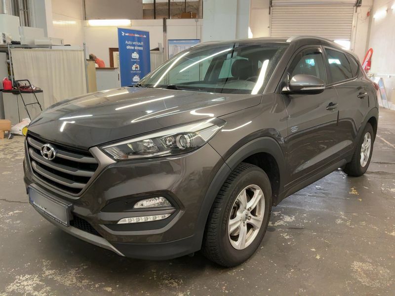Hyundai Tucson 1.6 Advantage blue 2WD — zdjęcie 1