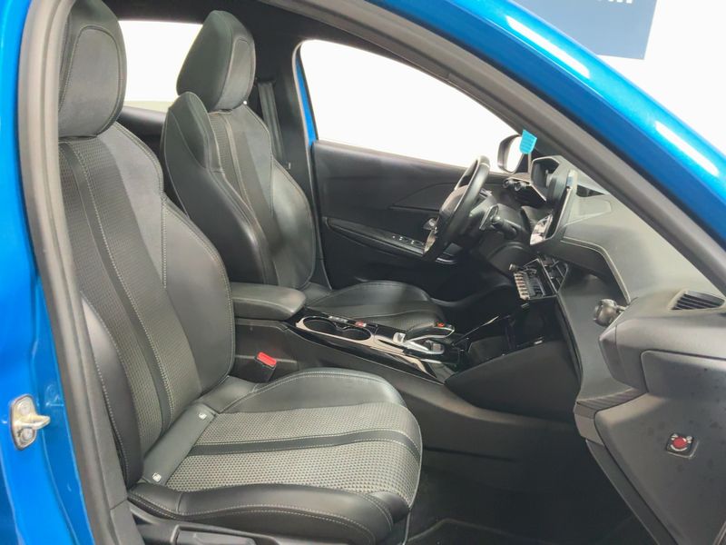 Peugeot 208 1.2 PureTech GT — zdjęcie 11