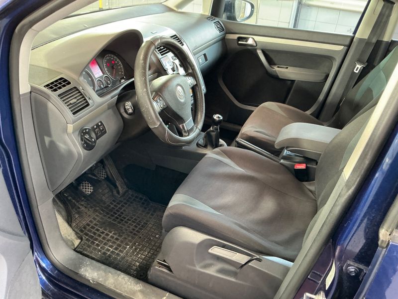 Volkswagen Touran 2.0 TDI Freestyle — zdjęcie 3