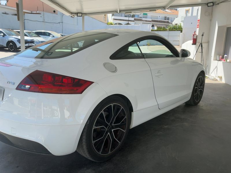 Audi TT 1.8 TFSI Coupe — zdjęcie 6