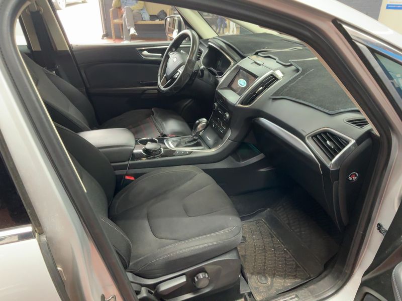 Ford S-Max 2.0 TDCi Titanium — zdjęcie 11