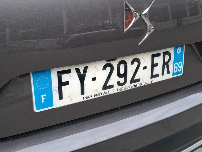 DS Automobiles DS7 Crossback 1.6 E-Tense Hybrid Grand Chic 4x4 — zdjęcie 14