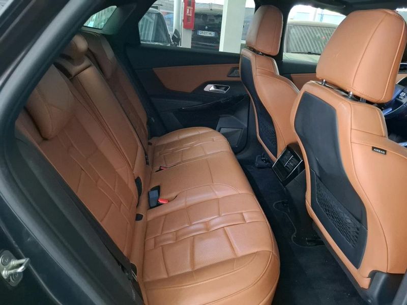 DS Automobiles DS7 Crossback 1.6 E-Tense Hybrid Grand Chic 4x4 — zdjęcie 11