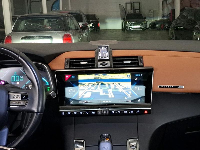 DS Automobiles DS7 Crossback 1.6 E-Tense Hybrid Grand Chic 4x4 — zdjęcie 12