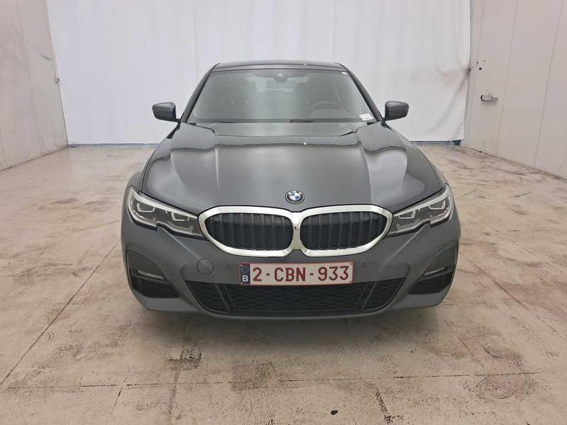 BMW 3er 330e M Sport — zdjęcie 18