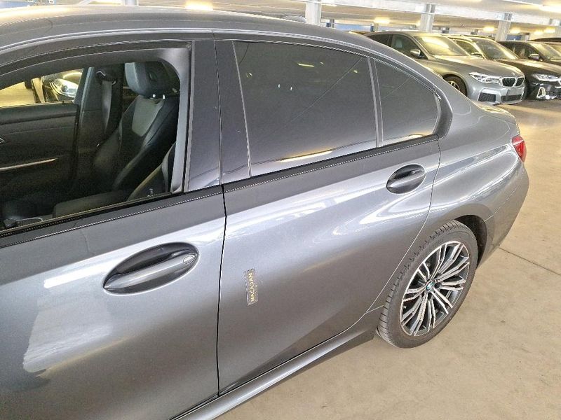 BMW 3er 330e M Sport — zdjęcie 28