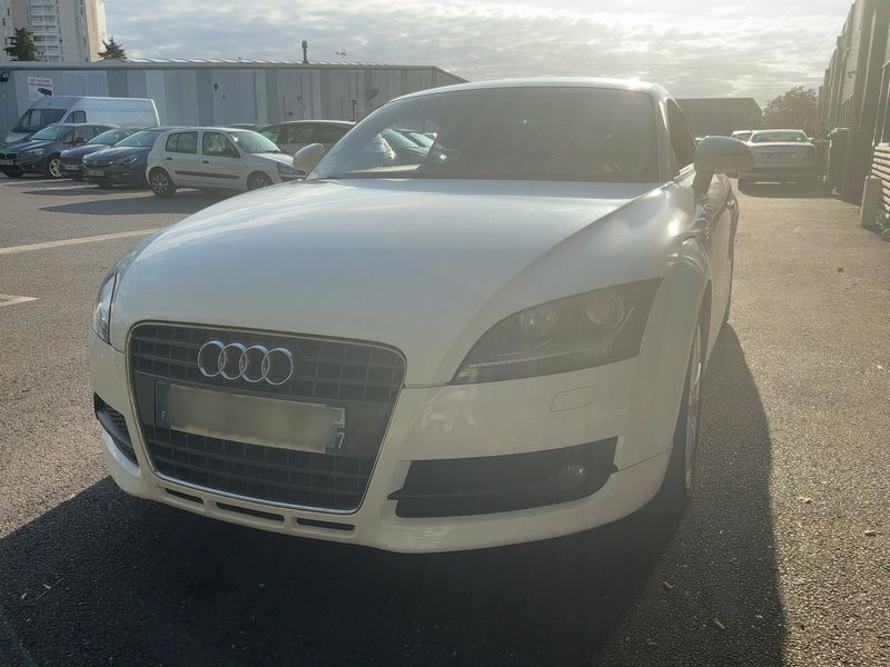 Audi TT 2.0 TFSI Coupe — zdjęcie 1