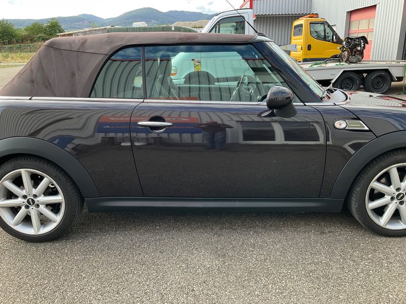 MINI Cabrio Cooper S Highgate — zdjęcie 7