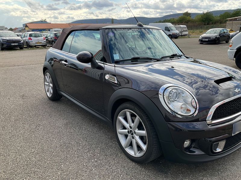 MINI Cabrio Cooper S Highgate — zdjęcie 8