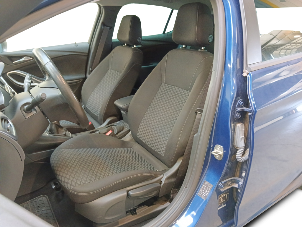 Opel Astra 1.2 Turbo Edition Start/Stop — zdjęcie 9