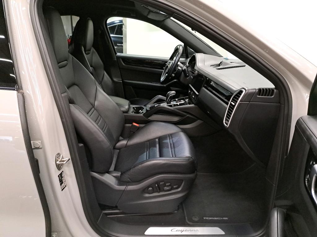 Porsche Cayenne E-Hybrid — zdjęcie 4