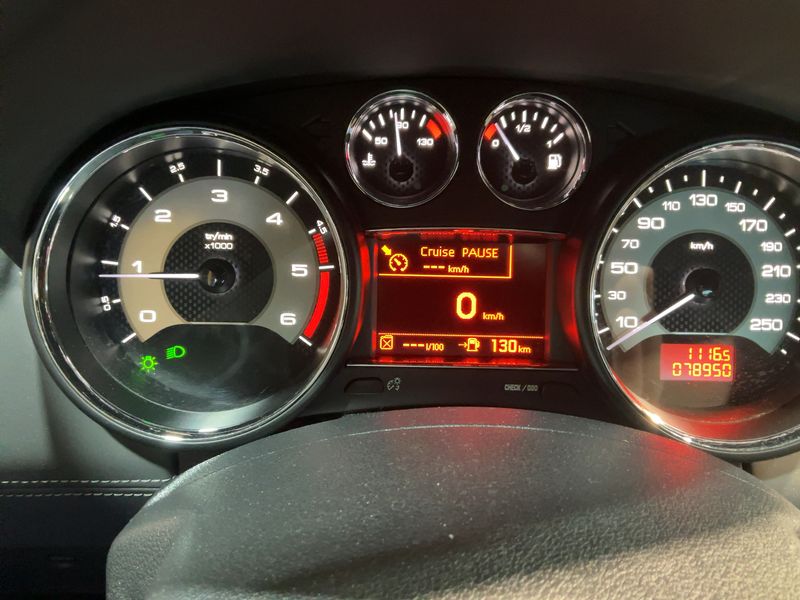 Peugeot RCZ 2.0 HDi Basis — zdjęcie 13