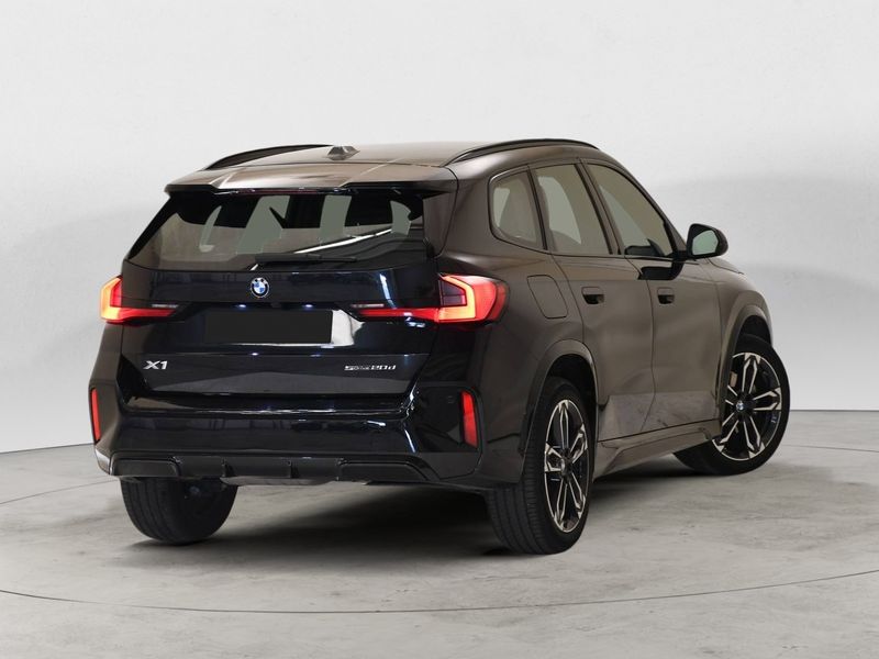 BMW X1 sDrive M Sport Mild-Hybrid M Sport — zdjęcie 4