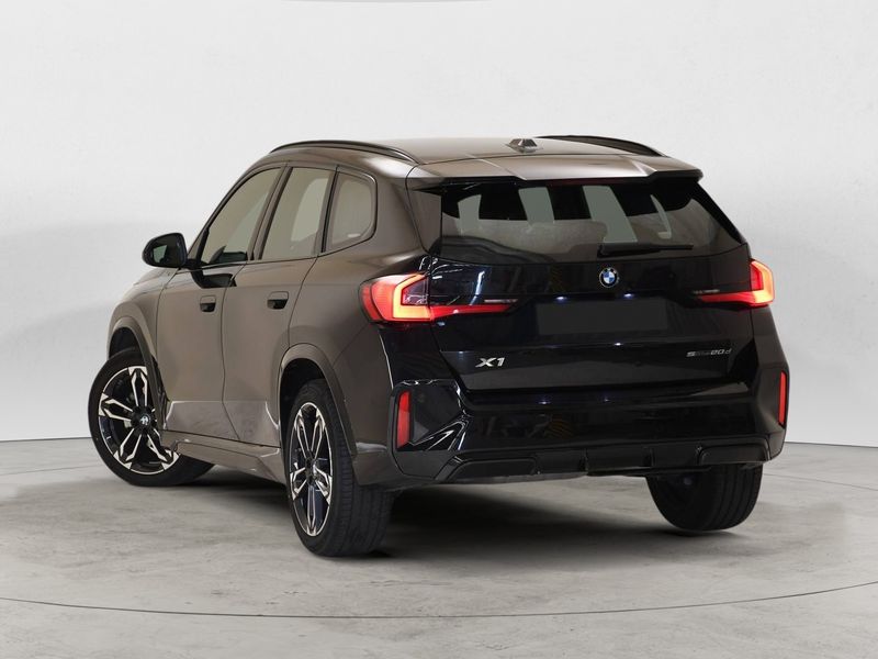 BMW X1 sDrive M Sport Mild-Hybrid M Sport — zdjęcie 3