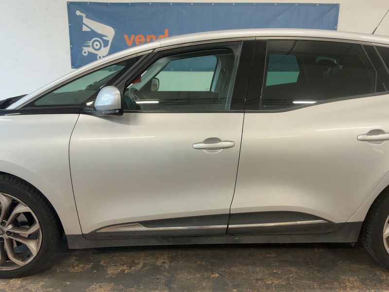 Renault Scenic 1.7 BLUE dCi Business Edition — zdjęcie 4