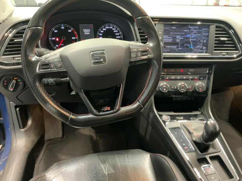 Seat Leon 2.0 TDI FR — zdjęcie 12