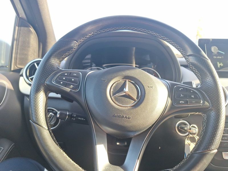 Mercedes-Benz B-Klasse B 200 CDI Standard — zdjęcie 27