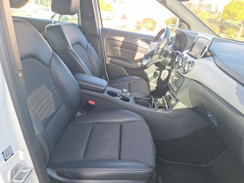 Mercedes-Benz B-Klasse B 200 CDI Standard — zdjęcie 10