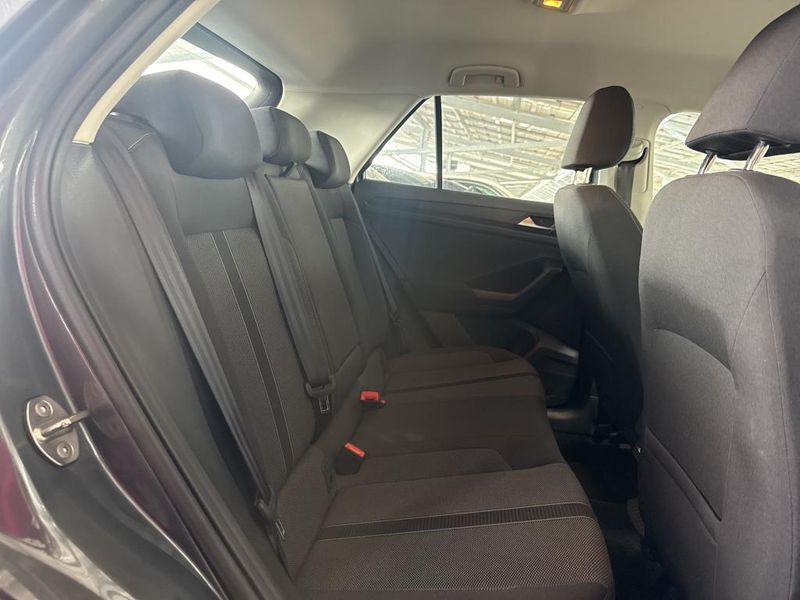 Volkswagen T-Roc 2.0 TDI Life Business — zdjęcie 11