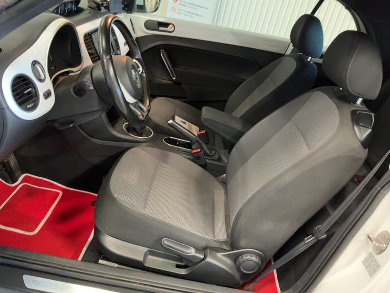 Volkswagen Beetle 1.2 TSI Design BlueMotion Tech — zdjęcie 11