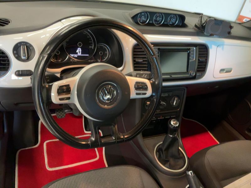 Volkswagen Beetle 1.2 TSI Design BlueMotion Tech — zdjęcie 12