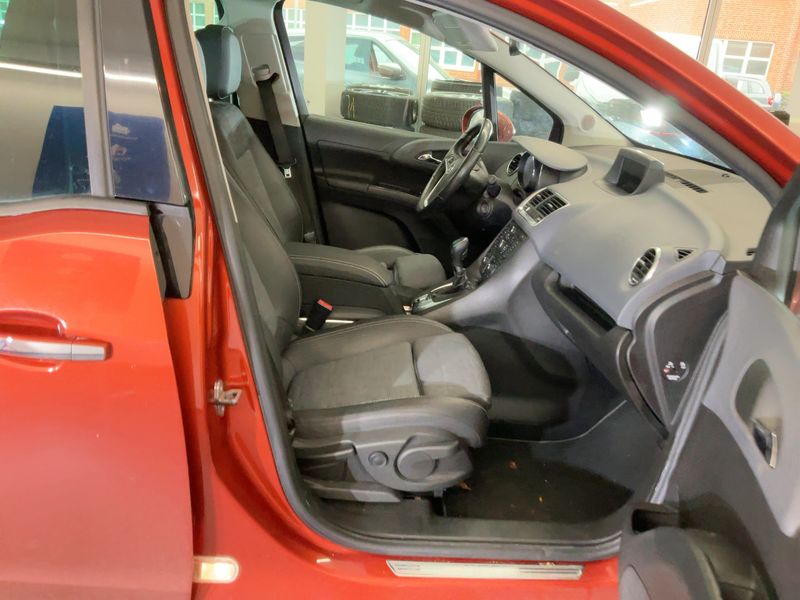Opel Meriva 1.4 Turbo Innovation — zdjęcie 11