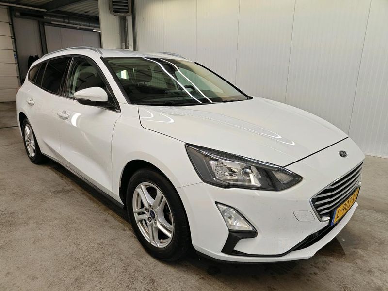 Ford Focus 1.0 EcoBoost Cool&Connect — zdjęcie 2