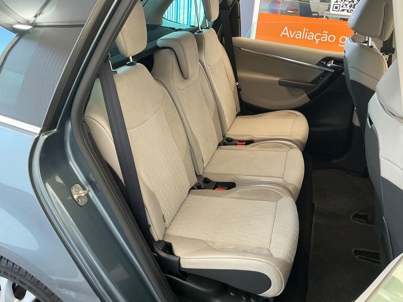 Citroen C4 Picasso 1.6 HDi Exclusive — zdjęcie 14
