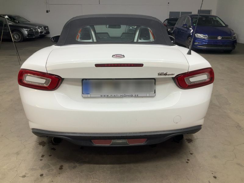 Fiat 124 Spider 1.4 Turbo Lusso — zdjęcie 5