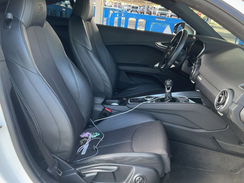 Audi TT 2.0 TDI Coupe ultra — zdjęcie 11