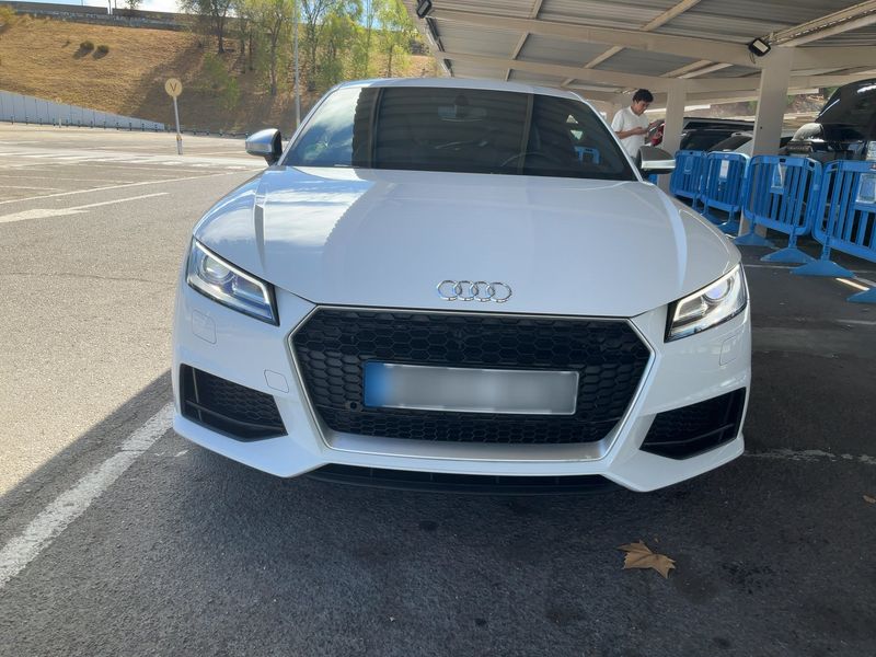 Audi TT 2.0 TDI Coupe ultra — zdjęcie 9