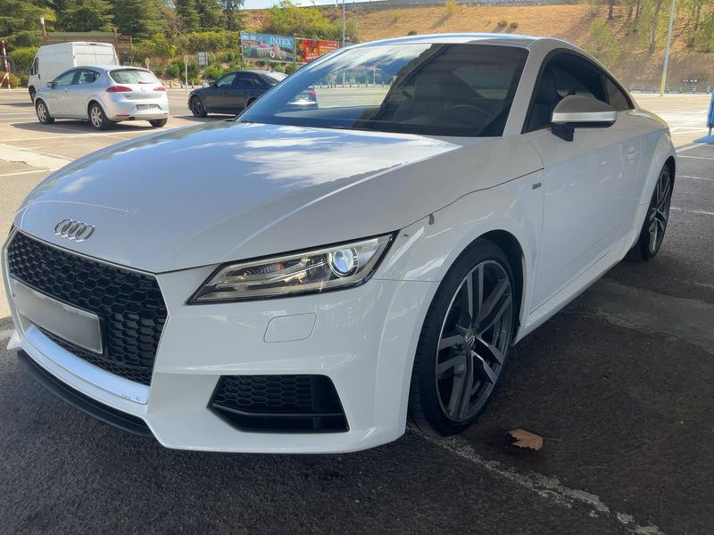 Audi TT 2.0 TDI Coupe ultra — zdjęcie 2