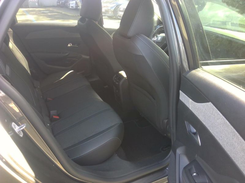 Peugeot 308 1.2 PureTech Allure Pack — zdjęcie 7