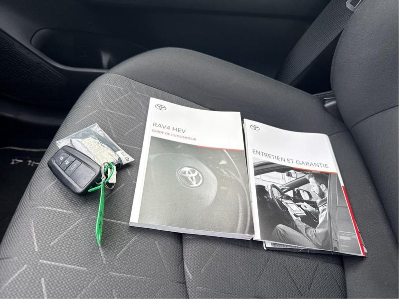 Toyota RAV 4 2.5 Hybrid 4x2 Dynamic — zdjęcie 9