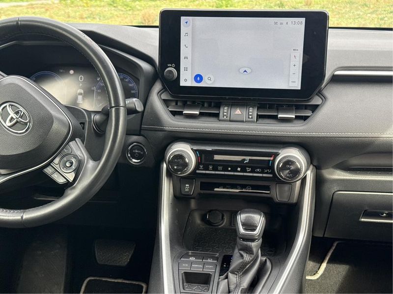 Toyota RAV 4 2.5 Hybrid 4x2 Dynamic — zdjęcie 12