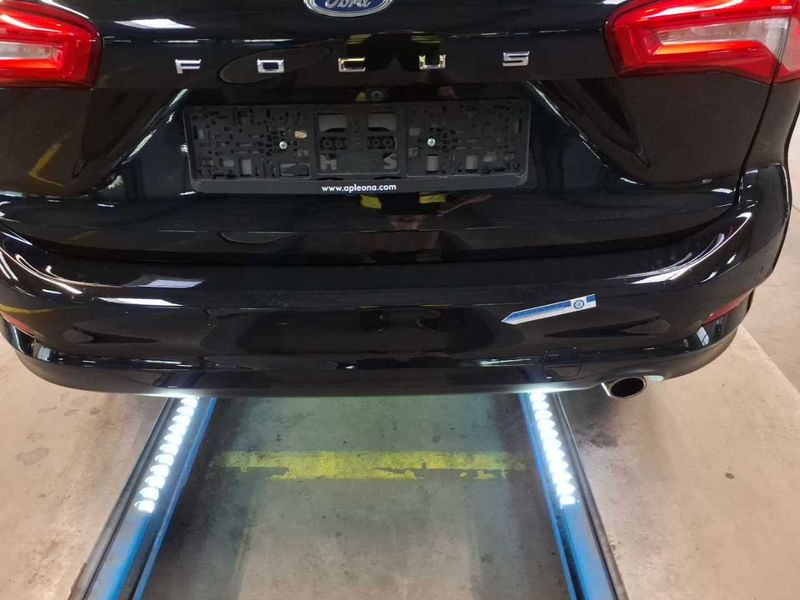 Ford Focus 1.0 EcoBoost Titanium X — zdjęcie 55