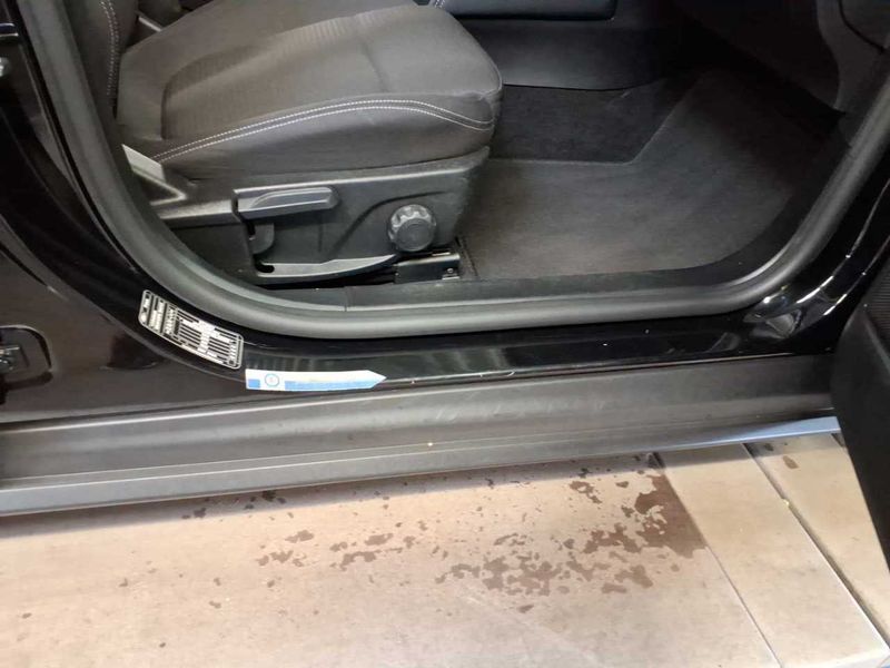 Ford Focus 1.0 EcoBoost Titanium X — zdjęcie 46