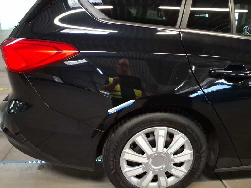 Ford Focus 1.0 EcoBoost Titanium X — zdjęcie 36