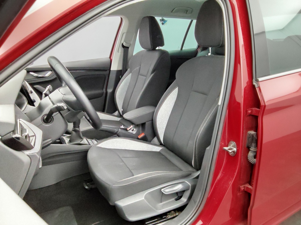 Skoda Kamiq 1.0 TSI Selection — zdjęcie 7