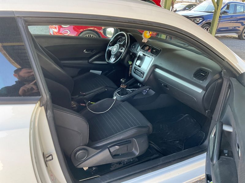 Volkswagen Scirocco 1.4 TSI BlueMotion Tech — zdjęcie 3