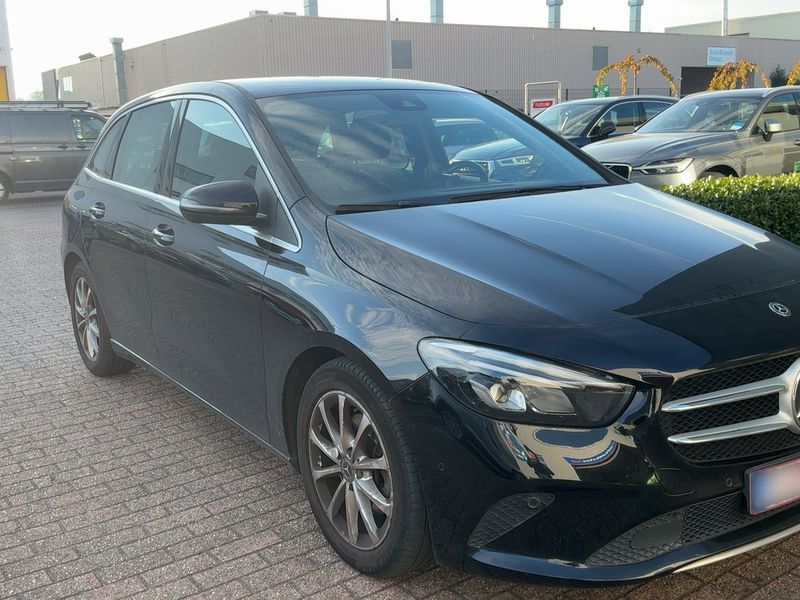 Mercedes-Benz B-Klasse B 200 d Progressive — zdjęcie 8