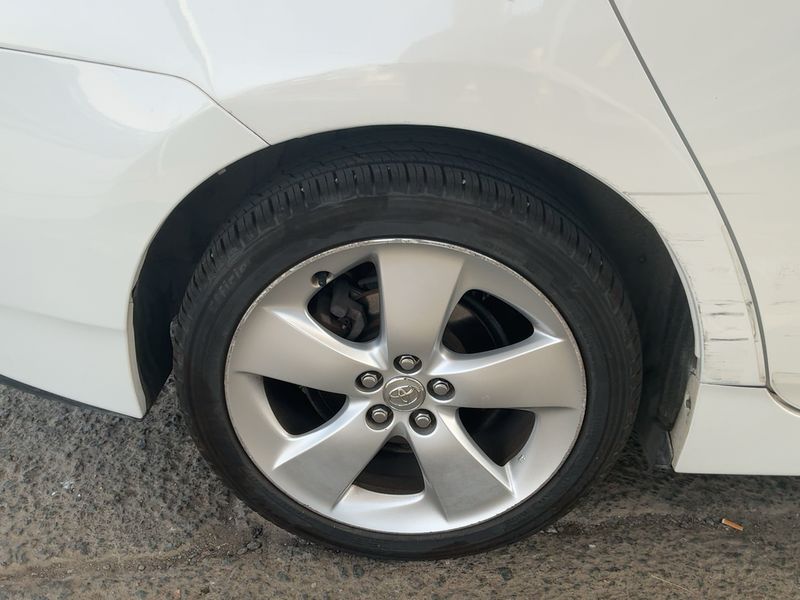 Toyota Prius 1.8 Advance — zdjęcie 20