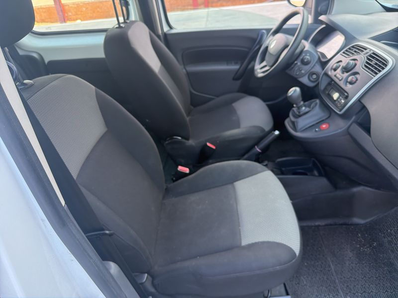 Renault Kangoo 1.5 BLUE dCi Profesional — zdjęcie 10