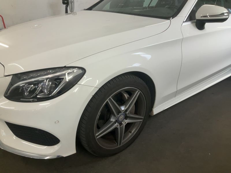 Mercedes-Benz C-Klasse C 200 AMG Line — zdjęcie 2