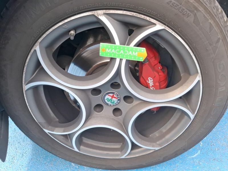 Alfa Romeo Stelvio 2.2 JTDM Super Q4 — zdjęcie 17