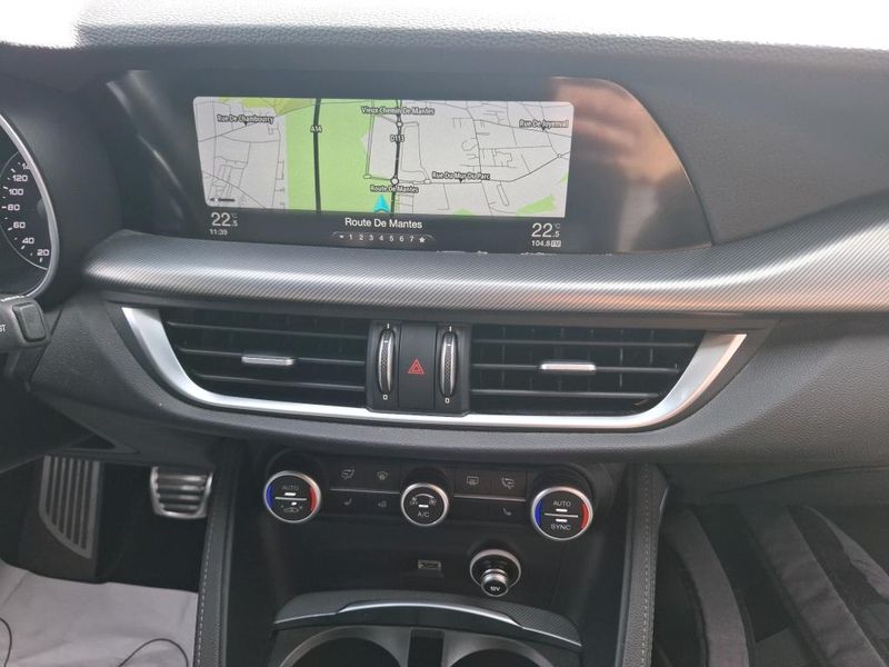 Alfa Romeo Stelvio 2.2 JTDM Super Q4 — zdjęcie 12