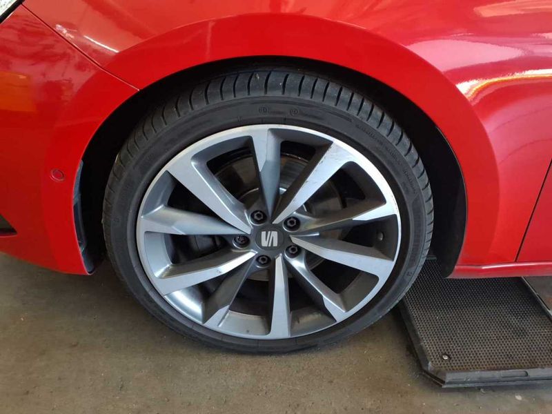 Seat Leon 2.0 TDI FR — zdjęcie 10