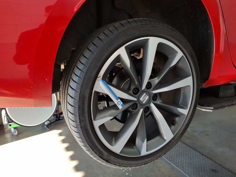 Seat Leon 2.0 TDI FR — zdjęcie 29