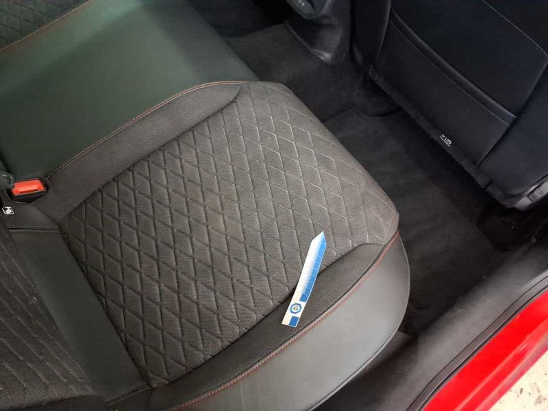 Seat Leon 2.0 TDI FR — zdjęcie 48