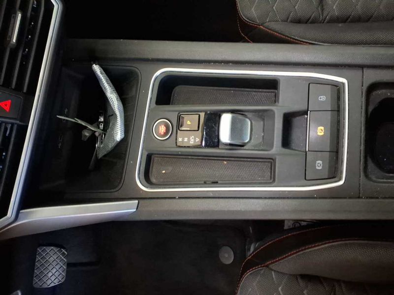 Seat Leon 2.0 TDI FR — zdjęcie 16